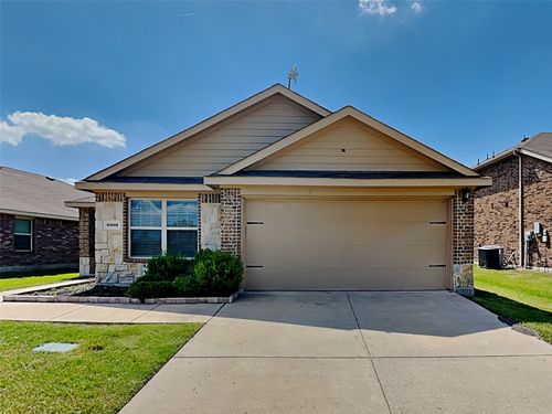 2002 Grimes Dr, Forney, TX, 75126-5183 | Card Image