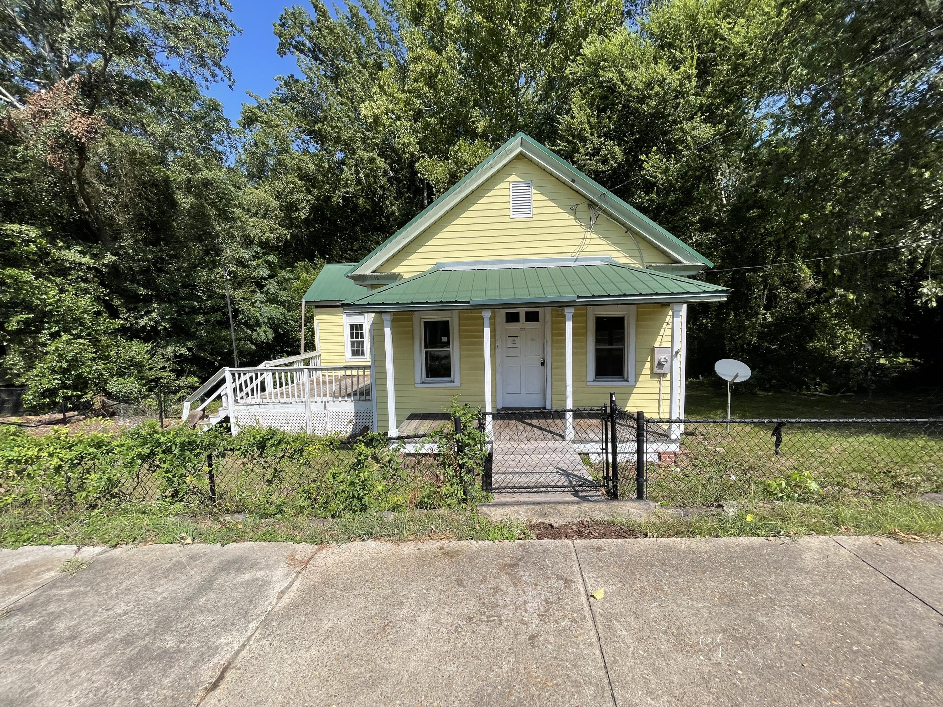 Senn St, Aiken, SC 29801