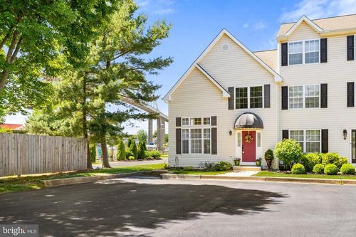 12 Boat Yard Rd, Chesapeake City, MD, 21915-1045 | Card Image