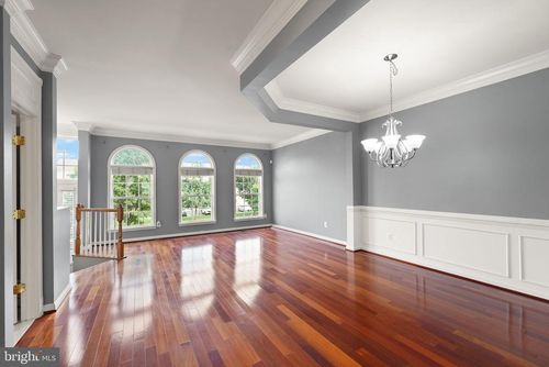 21124 Angela Sq, STERLING, VA, 20166-2423 | Card Image