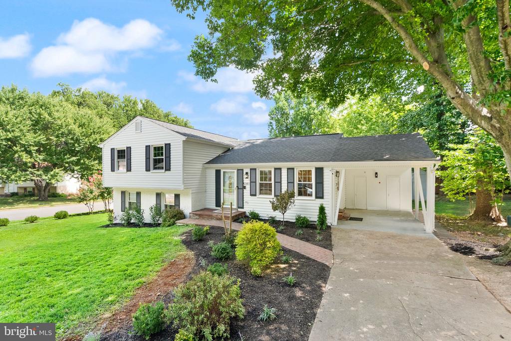 Residential in ANNANDALE 2