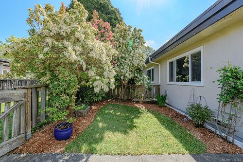 23-3060 Harriet Rd, Saanich, BC, V9A1T5 | Card Image