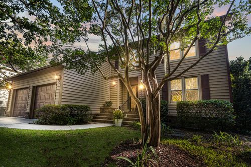 713 Lake Frances Dr, Charleston, SC, 29412-4342 | Card Image