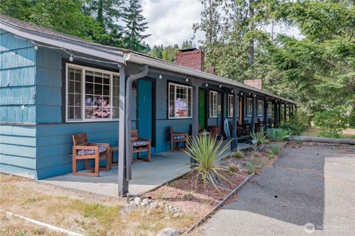 27131 N Us Highway 101, Hoodsport, WA, 98548 | Card Image