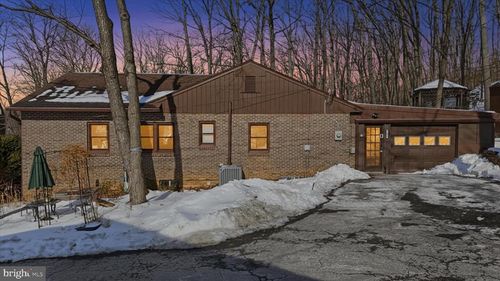 6415 S Clifton Rd, FREDERICK, MD, 21703-5833 | Card Image