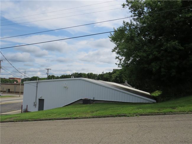 45 W Main St, Home with 0 bedrooms, 0 bathrooms and 12 parking in Sharpsville PA | Image 5