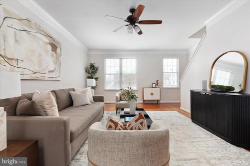 42824 Nations St, CHANTILLY, VA, 20152-6716 | Card Image