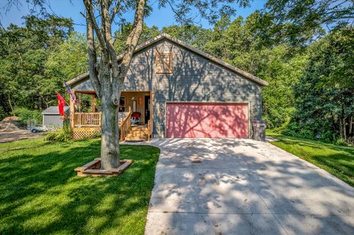 3125 Stratford St, Norton Shores, MI, 49444-3249 | Card Image