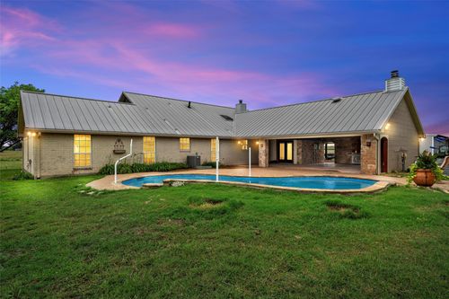 3057 Holy Rd, Abbott, TX, 76621-3009 | Card Image