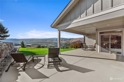 3852 Sky Crest Lane, House other with 3 bedrooms, 2 bathrooms and 3 parking in Wenatchee WA | Image 3