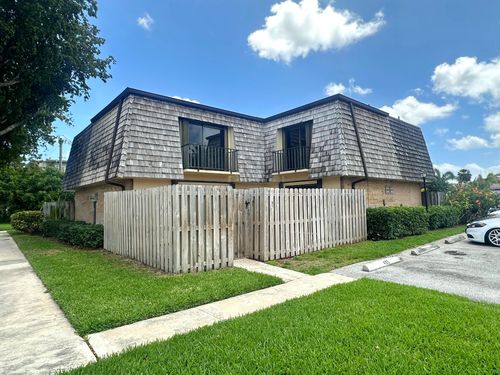 405 Arabian Road, Palm Springs, FL, 33461 | Card Image