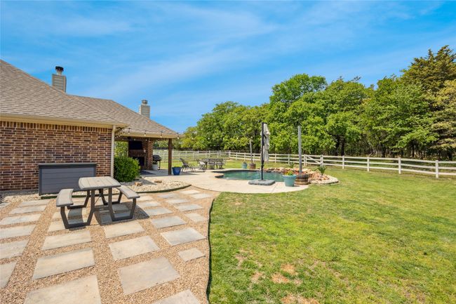 115 Lyndsey Ct, House other with 4 bedrooms, 2 bathrooms and null parking in Boyd TX | Image 33