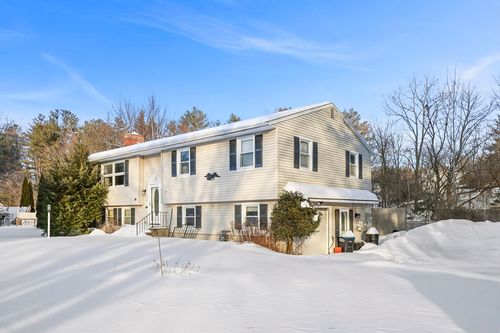 16 Leona Dr, Pittsfield, MA, 01201-4426 | Card Image