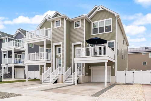 right-side-126 Anglesea Drive, North Wildwood, NJ, 08260 | Card Image