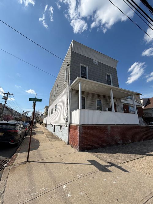 1-369-371 Avenue E, Bayonne, NJ, 07002-4640 | Card Image