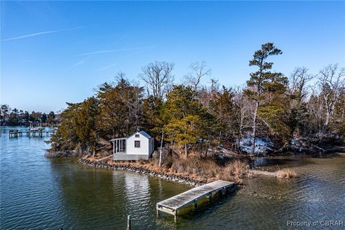 173 Tilden Ln, Weems, VA, 22576-2432 | Card Image