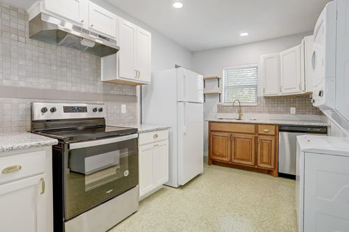 a-3345 Reeves St, Houston, TX, 77004-3706 | Card Image