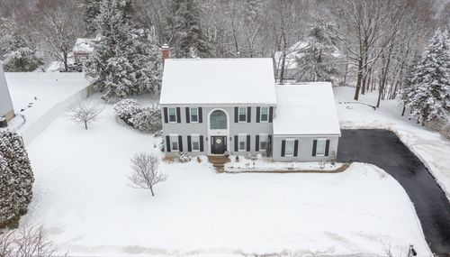 244 Robert Rd, Marlborough, MA, 01752-6529 | Card Image