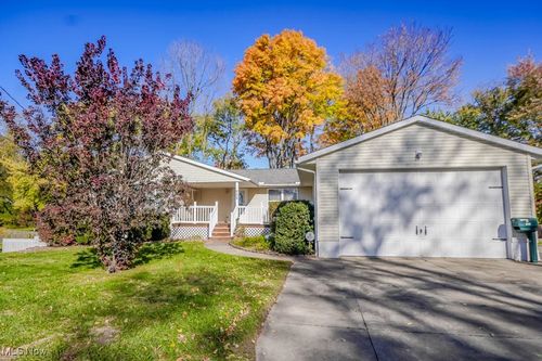 505 Rose Lane St Se, North Canton, OH, 44720-3645 | Card Image