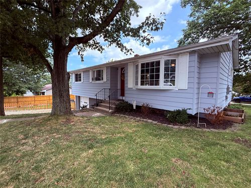 4423 Washington Ave, Erie, PA, 16509-1258 | Card Image