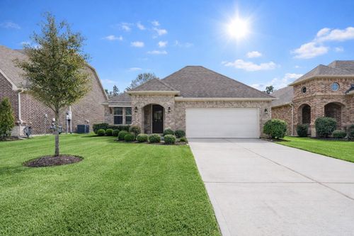 12215 Forest Villas Ln, Conroe, TX, 77304-2247 | Card Image