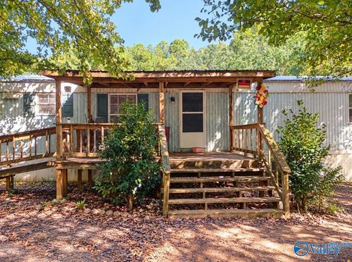 144 Anita Dr, Gadsden, AL, 35901-9684 | Card Image