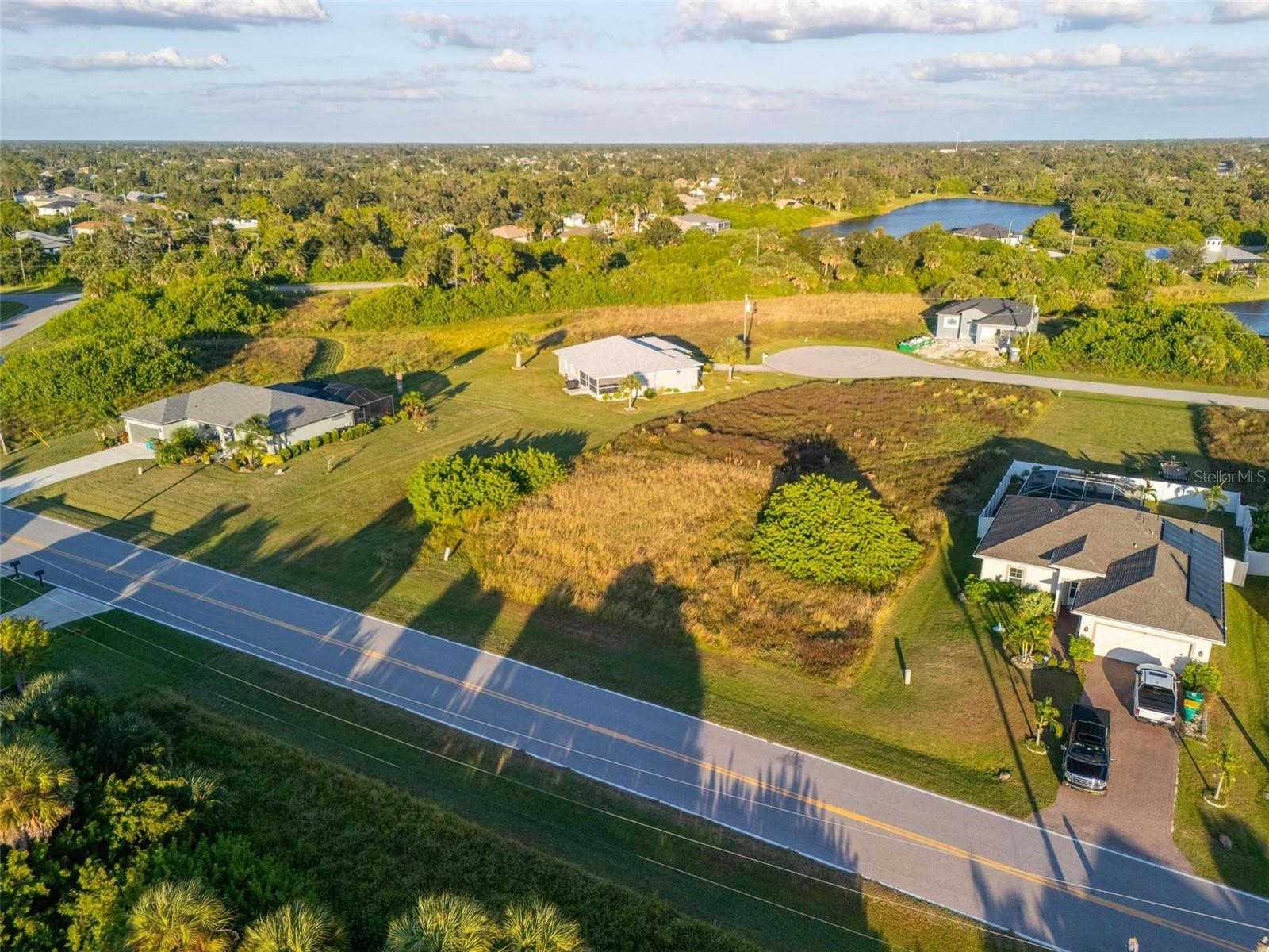 Land in ROTONDA WEST 4