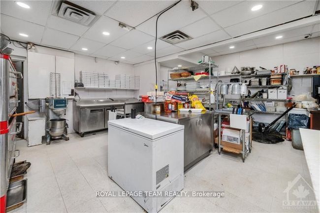 2858 Munster Rd, Home with 0 bedrooms, 0 bathrooms and null parking in Munster ON | Image 18
