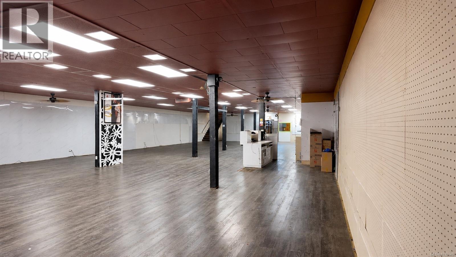 Commercial Sale in Courtenay 5