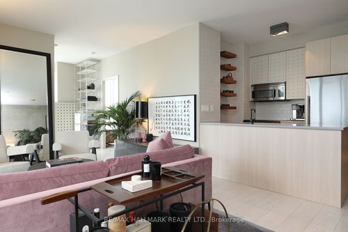 2406-33 Lombard St, Toronto, ON, M5C3H8 | Card Image