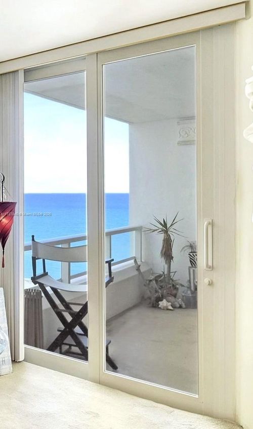 apt-1224-5005 Collins Ave, Miami Beach, FL, 33140-2747 | Card Image