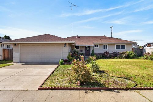 7404 Lindale Drive, Sacramento, CA, 95828 | Card Image