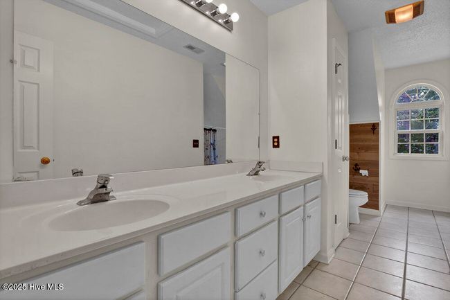 1372 E Boiling Spring Rd, House other with 3 bedrooms, 2 bathrooms and null parking in Southport NC | Image 23