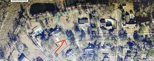 2905 Pebblewood Dr, Valdosta, GA, 31602-4226 | Card Image