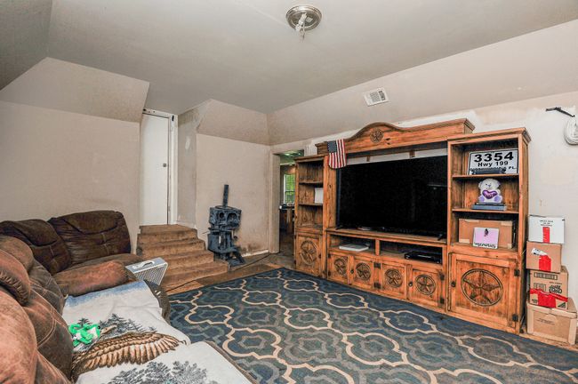 3354 W Highway 199, House other with 5 bedrooms, 2 bathrooms and null parking in Springtown TX | Image 13