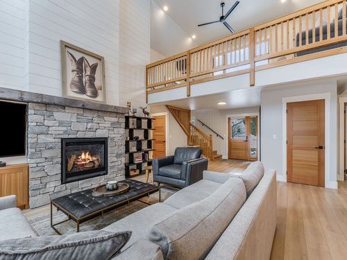 960 Colorado Avenue, Whitefish, MT, 59937 | Card Image