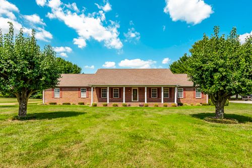 604 N Russell St, Portland, TN, 37148-2011 | Card Image