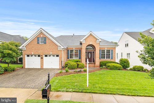 15691 Alderbrook Dr, HAYMARKET, VA, 20169-6131 | Card Image