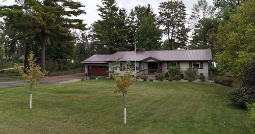 W5915 Lake Drive, Wescott, WI, 54166 | Card Image