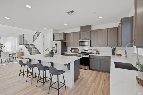 1588 Nightfall Ln, Fairfield, CA, 94533-7162 | Card Image