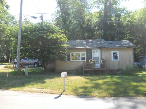 3257 Se Lakeshore Dr, Macy, IN, 46951-8564 | Card Image