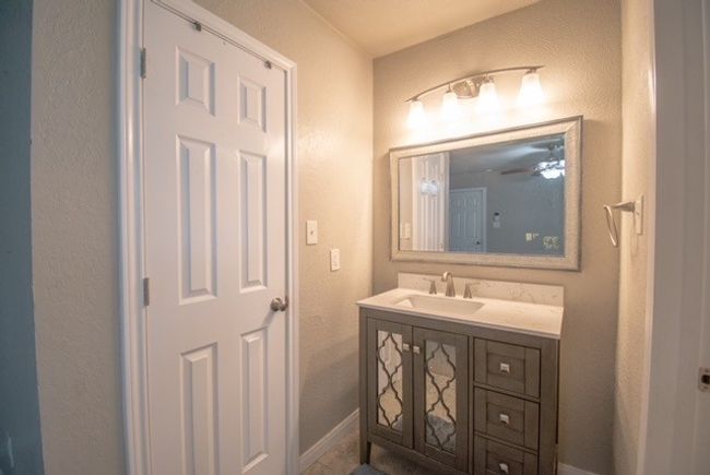 Bathroom with vanity | Image 14