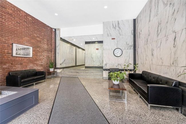 Lobby | Image 4