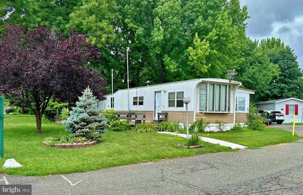 Residential in BREINIGSVILLE 2