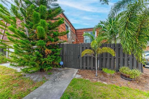 apt-b-2111 White Pine Cir, Greenacres, FL, 33415-6168 | Card Image