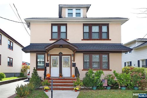 304 Union Ave, Wood Ridge, NJ, 07075-2128 | Card Image