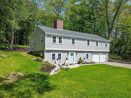 4 Enon Rd, Wenham, MA, 01984-1911 | Card Image
