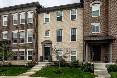 305 Fairfax Way, Zionsville, IN, 46077-1462 | Card Image