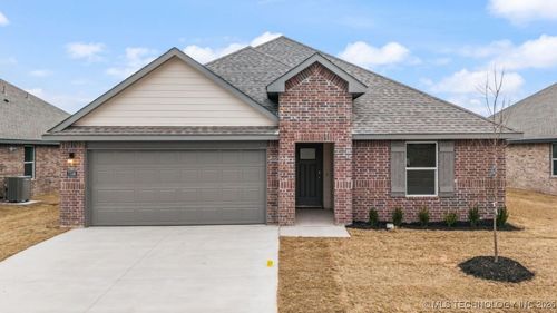 7536 E 156th Pl S, Bixby, OK, 74008-4667 | Card Image