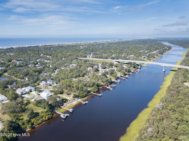 802 E Oak Island Dr, House other with 3 bedrooms, 2 bathrooms and null parking in Oak Island NC | Image 41